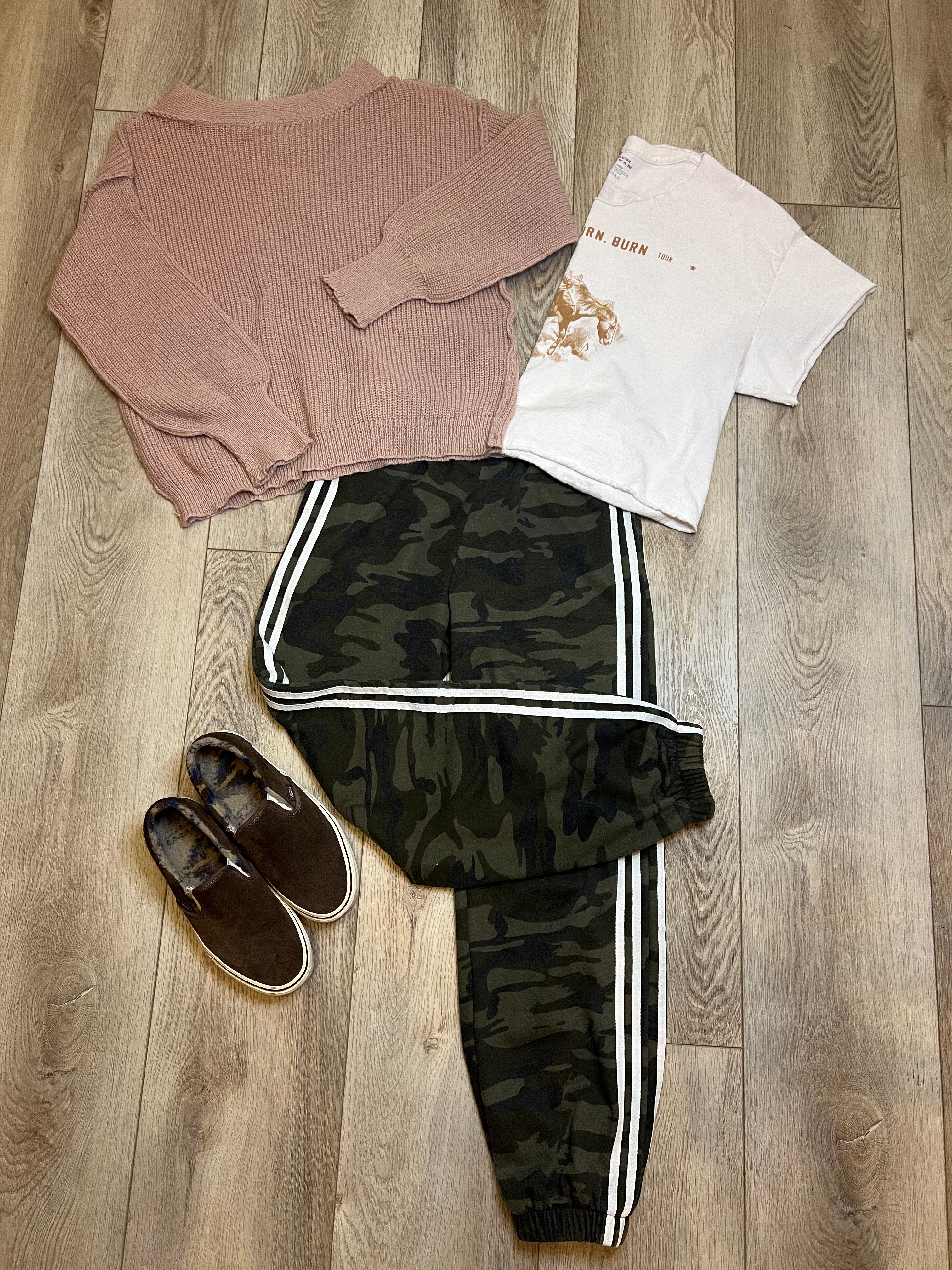 Cora Camouflage Pants With Side White Stripes