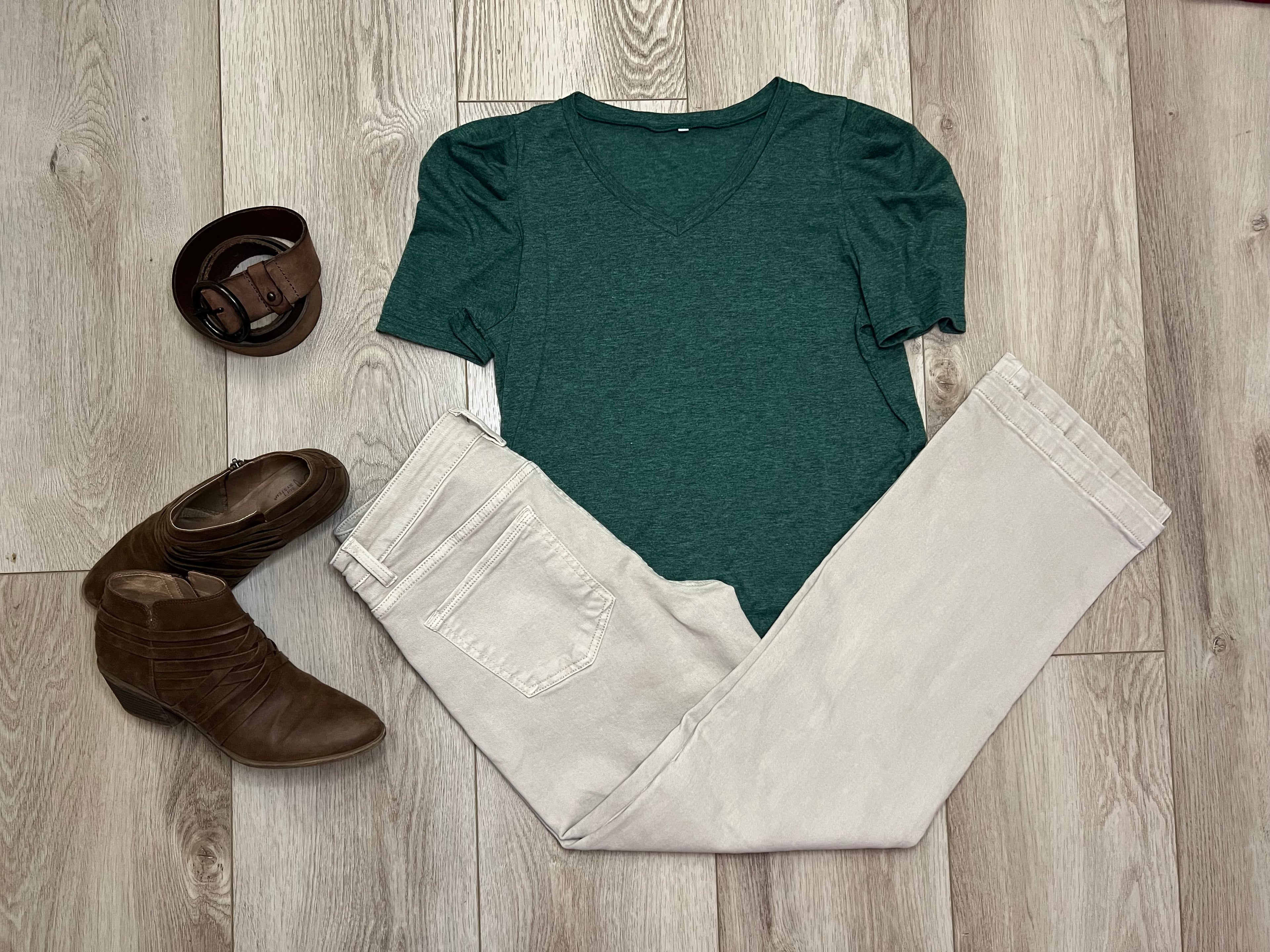 Ashley RISEN Mid Rise Straight Jeans